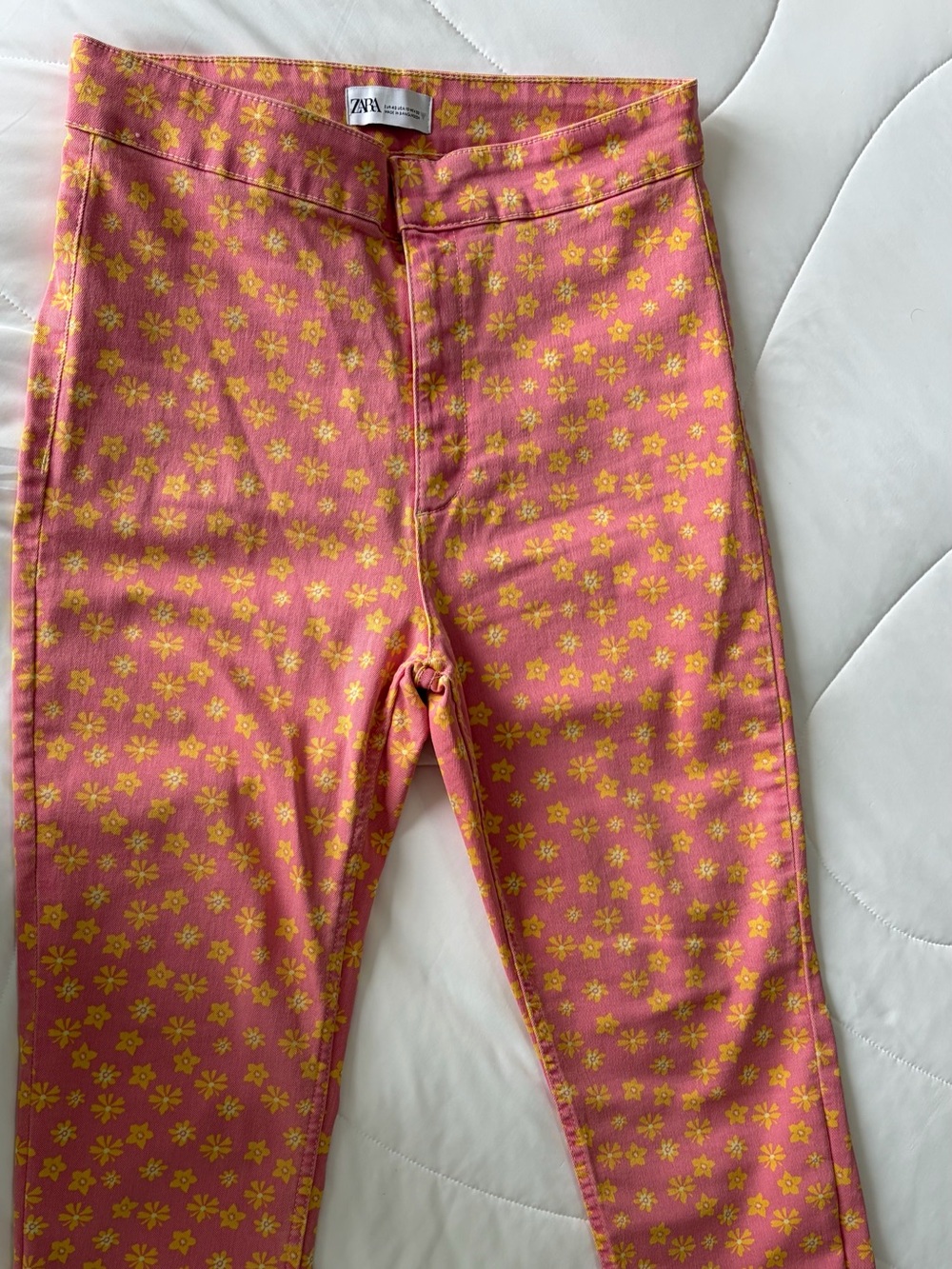Zara Women Pink Floral Stretch Leggings